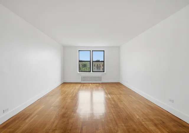 Photo 3 of House for sale at 2866 Marion Ave #4C, New York City, NY 10458 | MLS# RLS20109948 | Listing updated on 2026-08-25