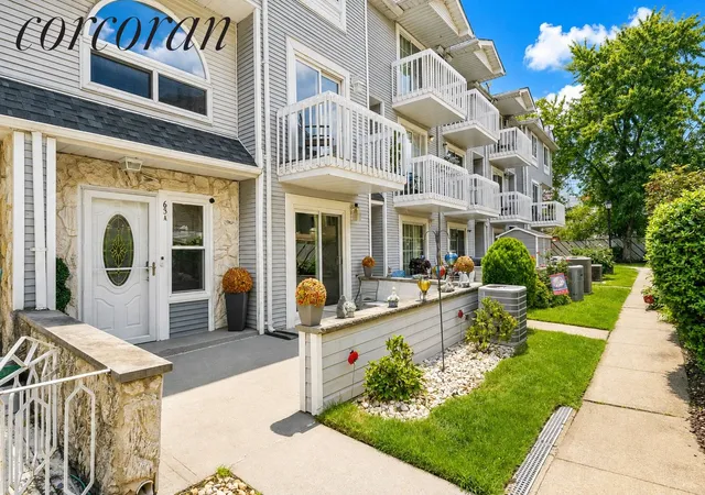 Photo 1 of Townhouse for sale at 63 A Country Dr N #59, New York City, NY 10314 | MLS# RLS20110253 | Listing updated on 2026-08-20