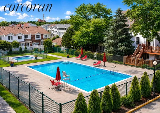 Photo 22 of Townhouse for sale at 63 A Country Dr N #59, New York City, NY 10314 | MLS# RLS20110253 | Listing updated on 2026-08-20