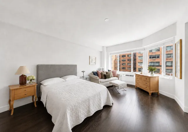 Listing Photo 5 - Condo for sale in building located at 36 Sutton Pl S, New York City, NY 10022 - Unit #11B