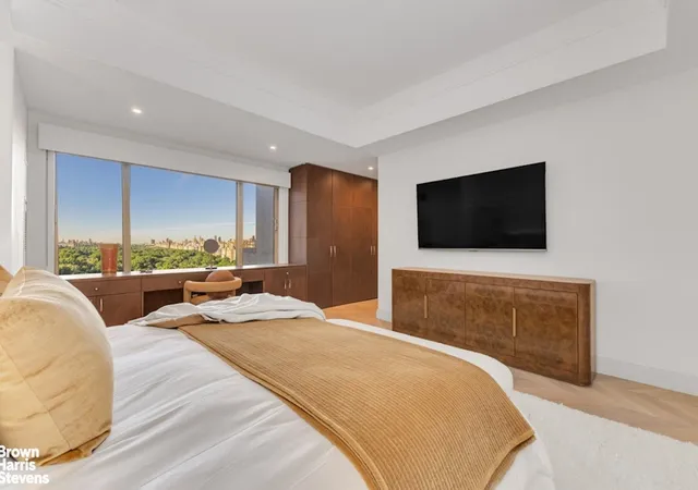 Photo 2 of House for sale at 106 Central Park S #22F, New York City, NY 10019 | MLS# RLS20110808 | Listing updated on 2026-08-24