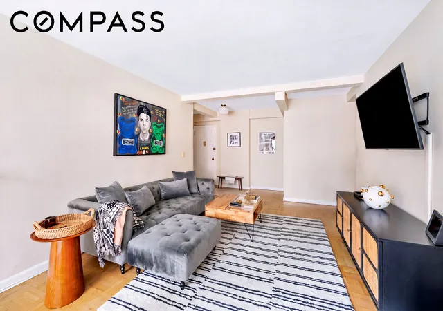 Photo 2 of House for sale at 2 Tudor City Pl #5GN, New York City, NY 10017 | MLS# RLS20111174 | Listing updated on 2026-08-26