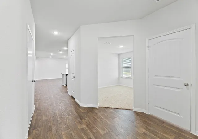 Photo 4 of Single family home for sale at 20308 Lone Peak Pass, Manor, TX 78653 | MLS# 6655232 | Listing updated on 2026-09-30