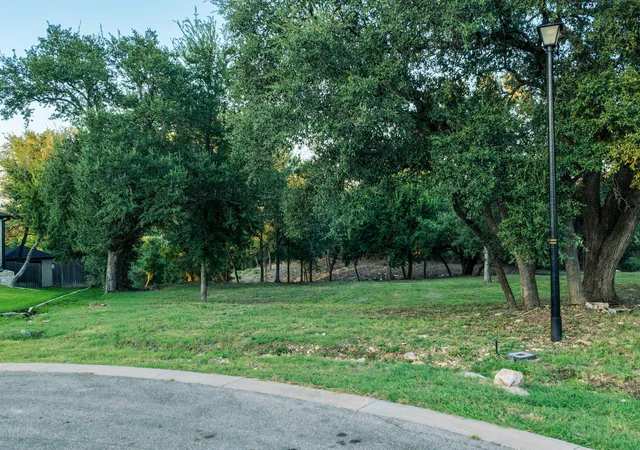 2nd image of 654 Creekside Dr, Belton, TX 76513 | MLS# 2080595