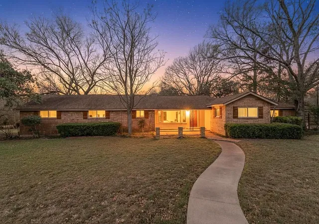 2nd image of 3603 Us Hwy 90a E, Gonzales, TX 78629 | MLS# 8209704