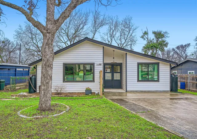 Photo 1 of Single family home for sale at 205 Rowland Dr, Austin, TX 78745 | MLS# 9226133 | Listing updated on 2026-08-09