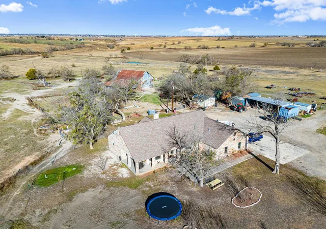 3rd image of 19700 Engelmann Ln, Manor, TX 78653 | MLS# 7432270