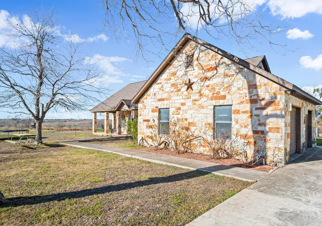 5th image of 19700 Engelmann Ln, Manor, TX 78653 | MLS# 7432270