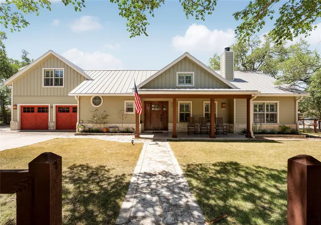 Photo 1 of Single family home for sale at 315 Hays St, Dripping Springs, TX 78620 | MLS# 2737840 | Listing updated on 2026-08-17