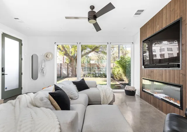 1st image of 631 Tillery St #1, Austin, TX 78702 | MLS# 8109208