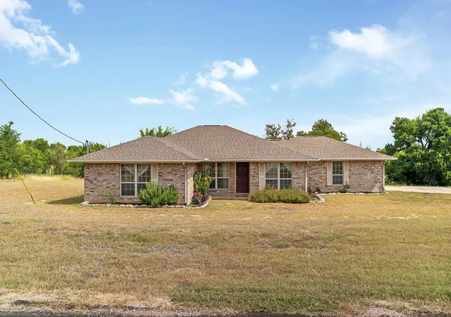 1st image of 208 Settlers Rdg, Bertram, TX 78605 | MLS# 6589975