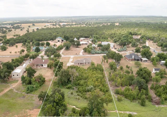 27th image of 208 Settlers Rdg, Bertram, TX 78605 | MLS# 6589975