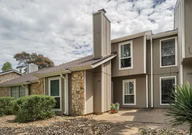 2nd image of 1706 Timberwood Dr, Austin, TX 78741 | MLS# 6623651
