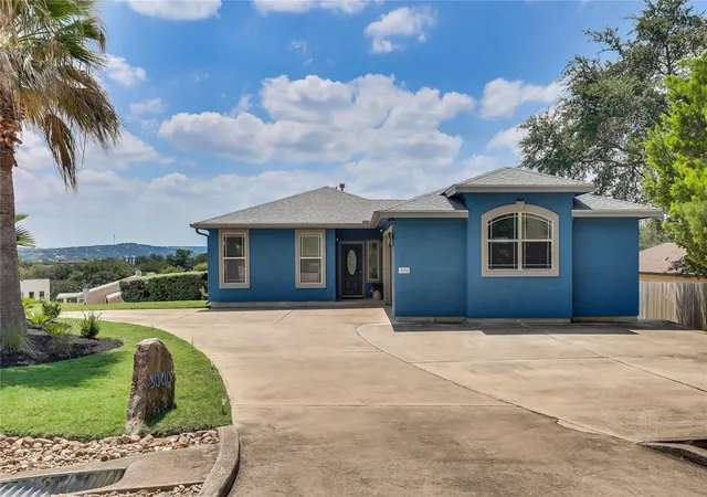 5th image of 3000 Constitution Dr, Lago Vista, TX 78645 | MLS# 1567239