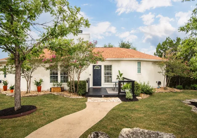Photo 1 of Single family home for sale at 21900 Moulin Dr, Spicewood, TX 78669 | MLS# 7332280 | Listing updated on 2026-08-06