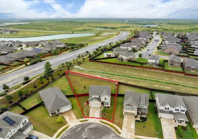 Photo 2 of Single family home for sale at 129 Purple Heart Dr, Buda, TX 78610 | MLS# 4131747 | Listing updated on 2026-10-08
