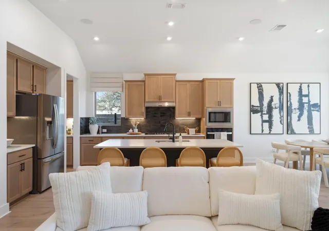 Photo 4 of Single family home for sale at 402 Raleigh Dr, Georgetown, TX 78633 | MLS# 6788255 | Listing updated on 2026-08-20