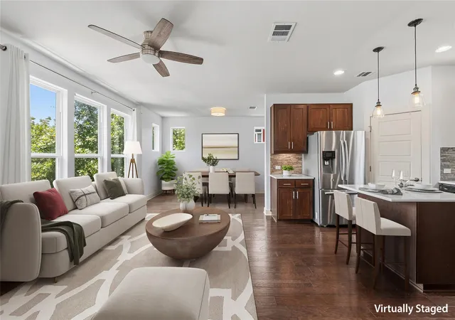 Listing Photo 5 - Condo for sale in building located at 2605 Witsome Loop, Austin, TX 78741 - Unit #40C