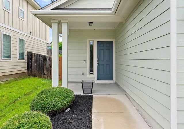 3rd image of 366 Eagle Brook Ln, Buda, TX 78610 | MLS# 2262669