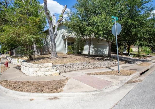 2nd image of 11400 Hereford St, Manor, TX 78653 | MLS# 2182218