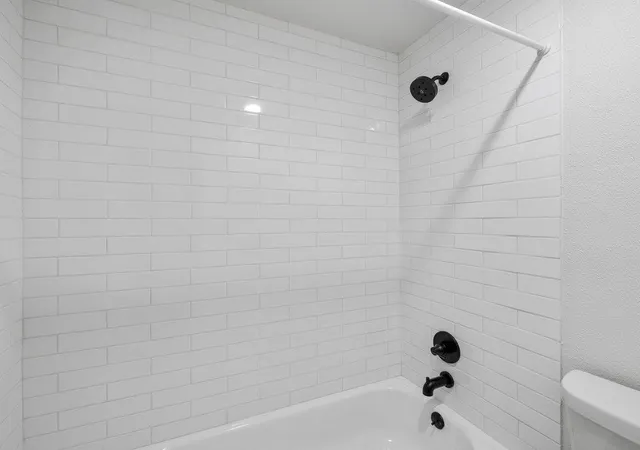 2nd image of 909 Reinli St, Austin, TX 78751
