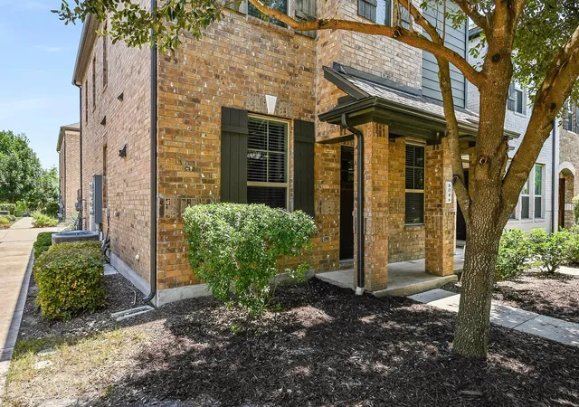 Photo 1 of Townhouse for sale at 7220 Wyoming Springs Dr #604, Round Rock, TX 78681 | MLS# 2020788 | Listing updated on 2026-08-27