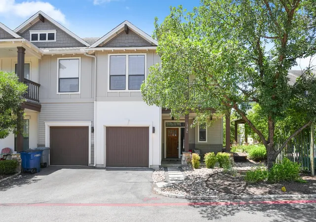Listing Photo 2 - Condo for sale in building located at 1318 Newning Ave, Austin, TX 78704 - Unit #C