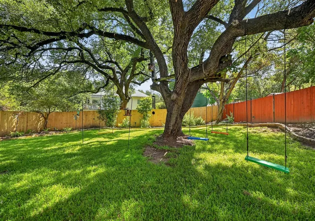 Photo 3 of Single family home for sale at 3113 Chisholm Trl, Austin, TX 78734 | MLS# 7436736 | Listing updated on 2026-09-05