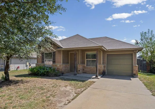 2nd image of 612 Amber Ln, Jarrell, TX 76537 | MLS# 2530024