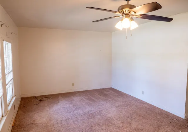 Photo 3 of Single family home for sale at 704 E Austin Ave, Round Rock, TX 78664 | MLS# 8915146 | Listing updated on 2026-10-06