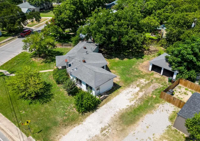 Photo 3 of Single family home for sale at 710 E Austin Ave, Round Rock, TX 78664 | MLS# 4814253 | Listing updated on 2026-08-25
