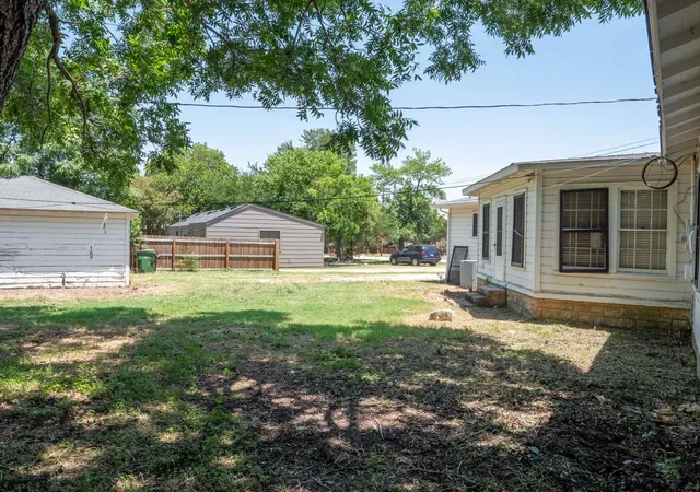 29th image of 710 E Austin Ave, Round Rock, TX 78664 | MLS# 4814253