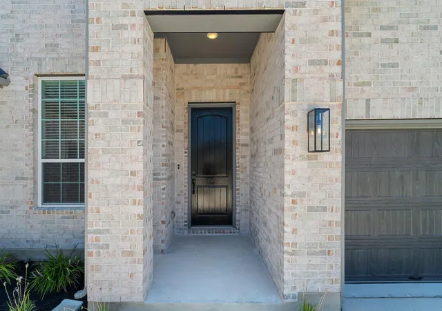 Photo 3 of Sale Pending at 1013 Painted Horse Dr, Georgetown, TX 78633 | MLS# 3102045 | Listing updated on 2026-08-23