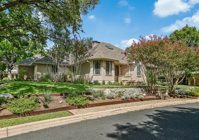 Photo 1 of Single family home for sale at 5801 Harrington Cv, Austin, TX 78731 | MLS# 7095625 | Listing updated on 2026-09-01