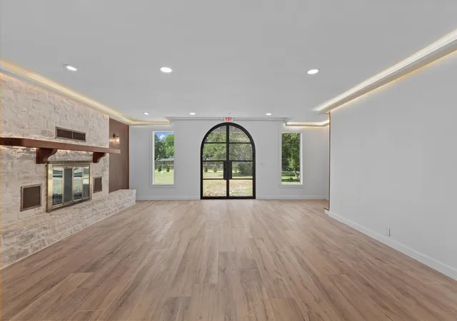 Photo 3 of Single family home for sale at 9 Wildflower Trl, Round Rock, TX 78664 | MLS# 5000374 | Listing updated on 2026-08-11