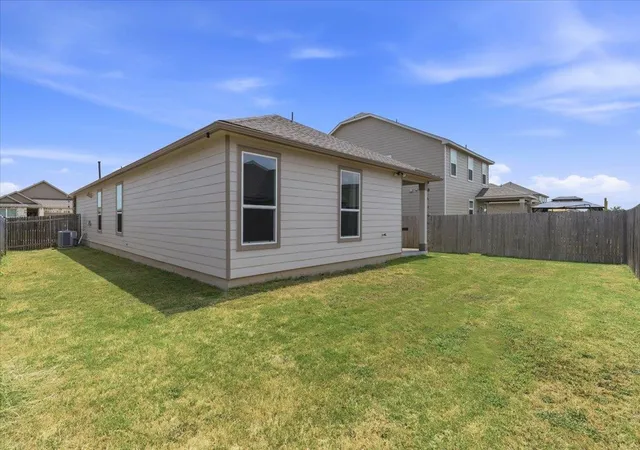 28th image of 223 Pitkin Dr, Lockhart, TX 78644 | MLS# 1452688