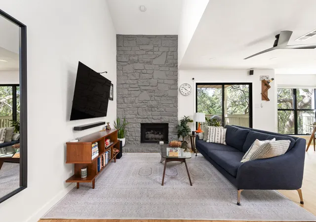 3rd image of 4404 Travis Country Cir, Austin, TX 78735
