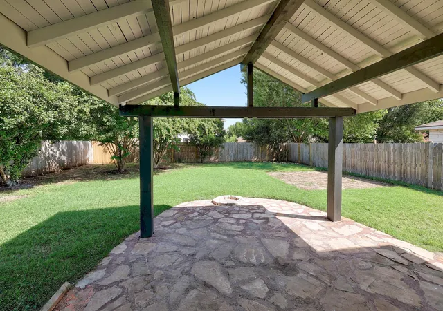 3rd image of 709 Los Robles Rd, Leander, TX 78641 | MLS# 1872826