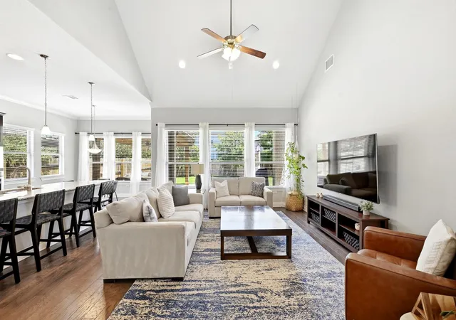 Photo 4 of Sale Pending at 14401 Iveans Way, Austin, TX 78717 | MLS# 8121358 | Listing updated on 2026-09-03