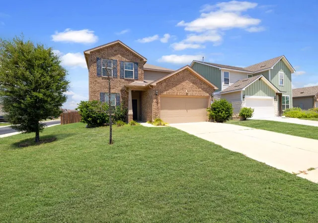 Photo 3 of Single family home for sale at 620 English Oak St, Georgetown, TX 78626 | MLS# 4859929 | Listing updated on 2026-09-07