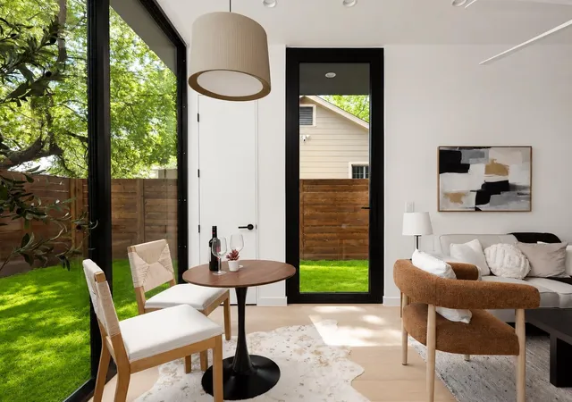 5th image of 2303 E 2nd St, Austin, TX 78702