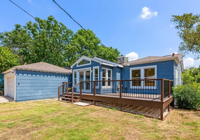 4th image of 811 E 45Th St, Austin, TX 78751 | MLS# 1113352