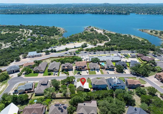 2nd image of 304 Southwind Rd, Lago Vista, TX 78645 | MLS# 3107063