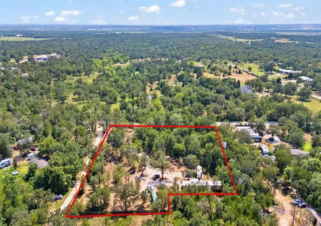 2nd image of 215 Sayers Dr, Bastrop, TX 78602 | MLS# 1525175
