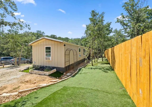 4th image of 215 Sayers Dr, Bastrop, TX 78602 | MLS# 1525175