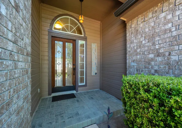 Photo 3 of Single family home for sale at 600 Sparkling Brk Ln, Leander, TX 78641 | MLS# 3957622 | Listing updated on 2026-08-15