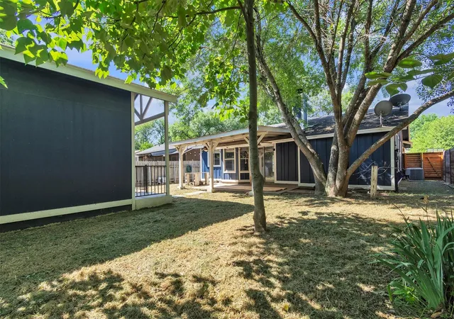 29th image of 5000 Fontenay Dr, Austin, TX 78744 | MLS# 1544484