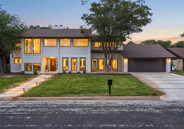 2nd image of 4502 Mountain Path Dr, Austin, TX 78759 | MLS# 2783013