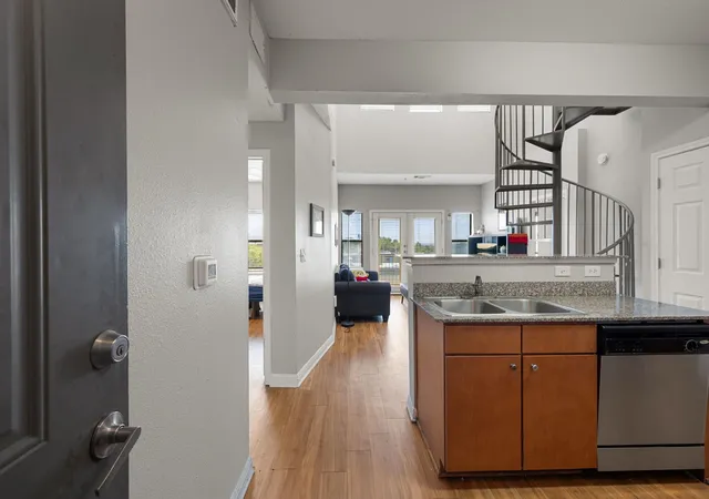 2nd image of 2502 Leon St #508, Austin, TX 78705 | MLS# 3369006