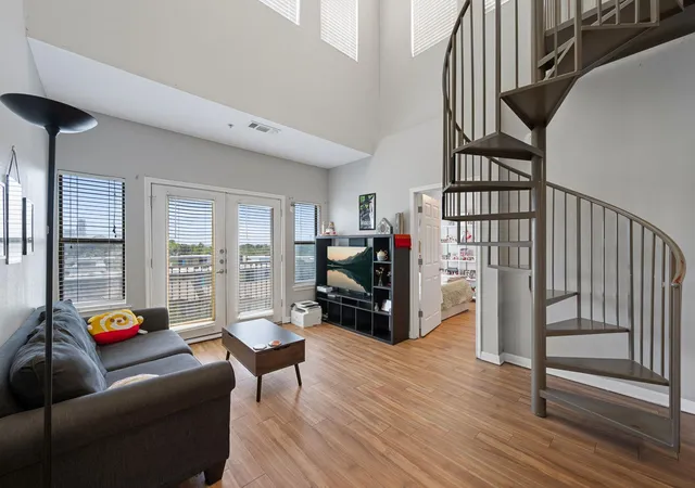 3rd image of 2502 Leon St #508, Austin, TX 78705 | MLS# 3369006